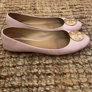 Tory Burch Seashell Pink Logo Ballet Flats Size 8